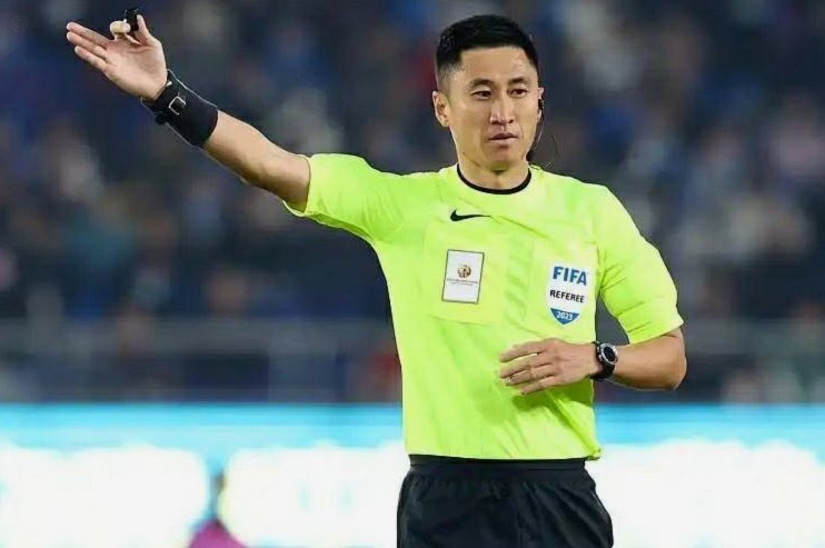 中国裁判马宁、傅明和周飞即将赴美 准备执法世界杯