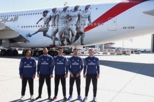 阿联酋航空推出阿森纳冠军主题A380彩绘机，致敬英超新王