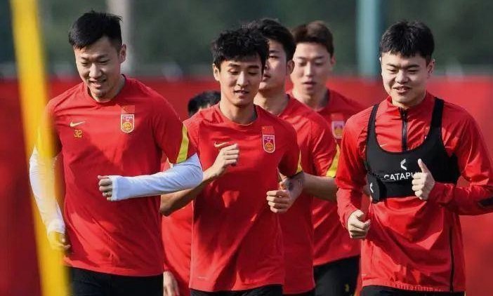 新华社：国足成绩再不好 也不是造谣的理由