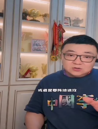 王钰栋谈染黄：对方有报复动作，我也一下没控制好脾气