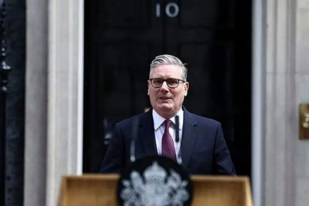 英首相伯纳姆：全盘公开与曼城往来无秘密